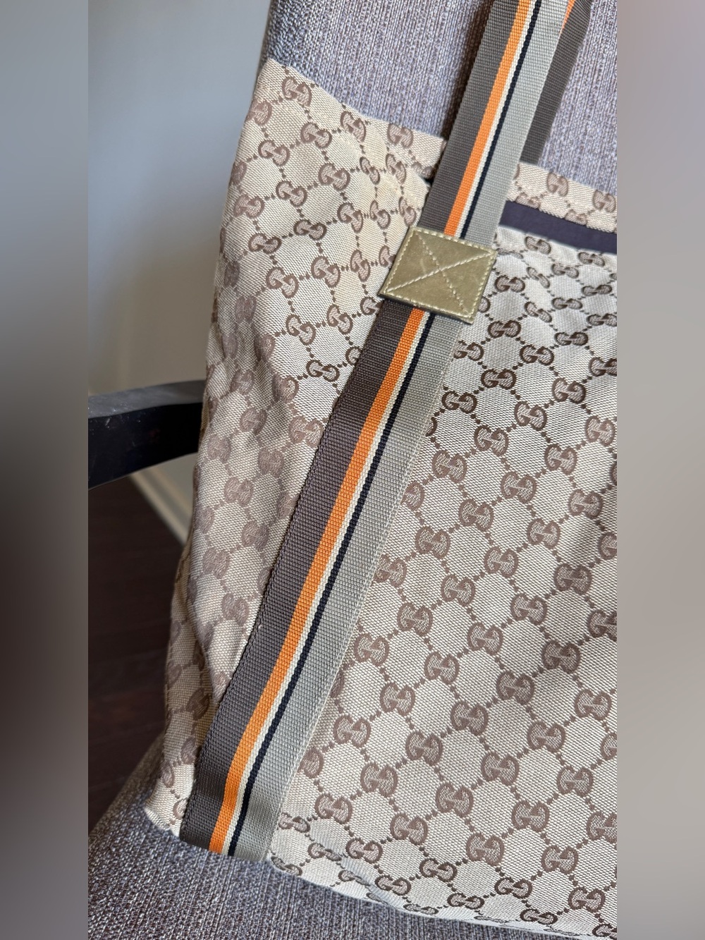 Authentic Gucci Shopping Tote Bag - Picture 6 of 15